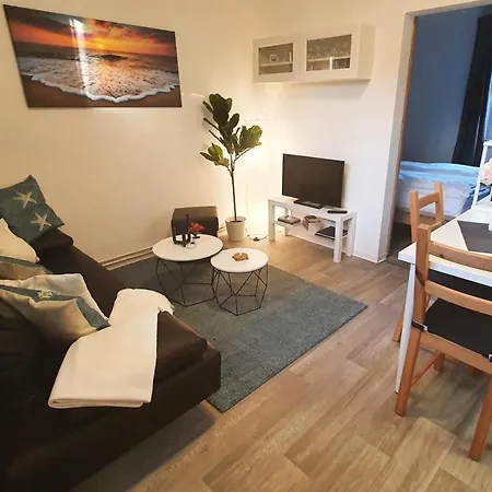Hanni, Wenige Minuten Zum Apartman Rostock